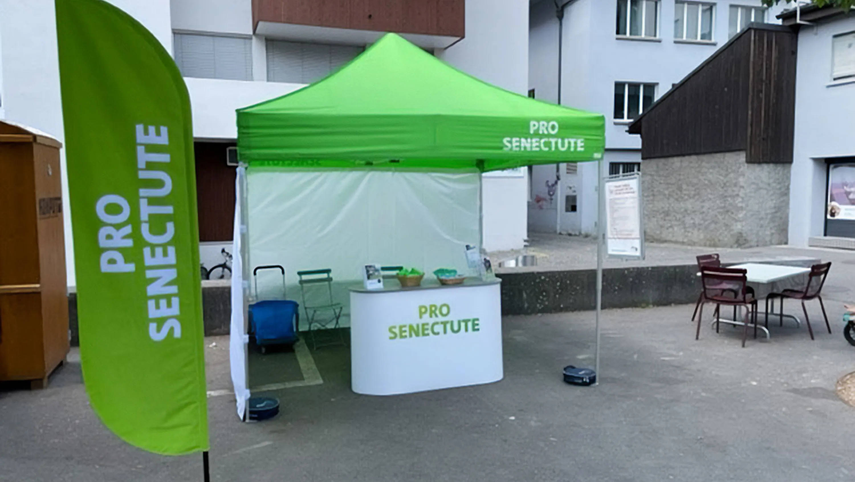 Messestand mit Betreuer