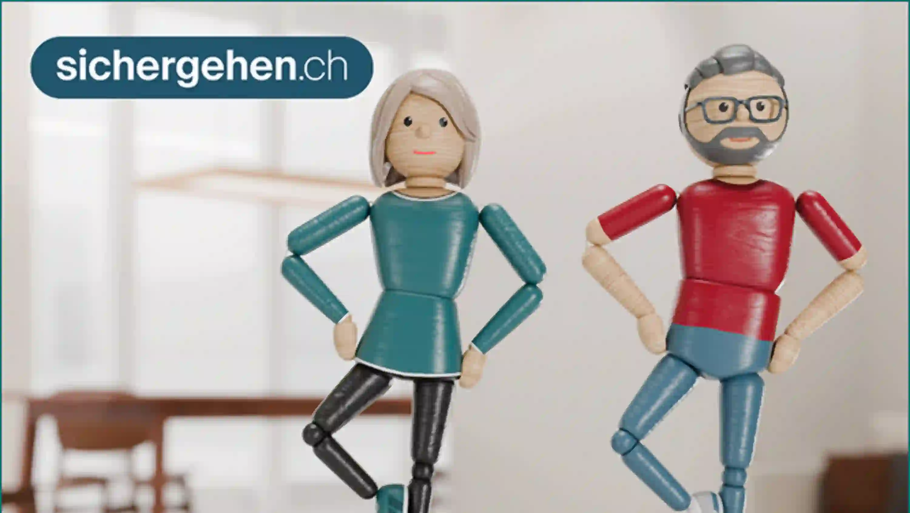 Ein Mann und zwei Frauen beim Turnen.