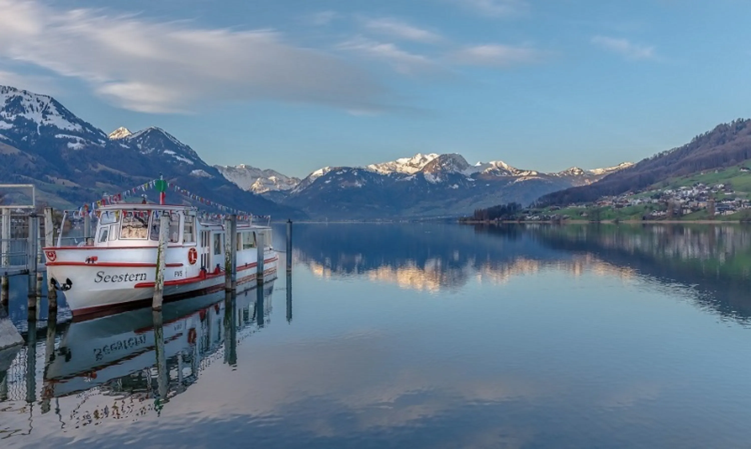 Schiff Seestern auf Sarner See, Urs Berwert
