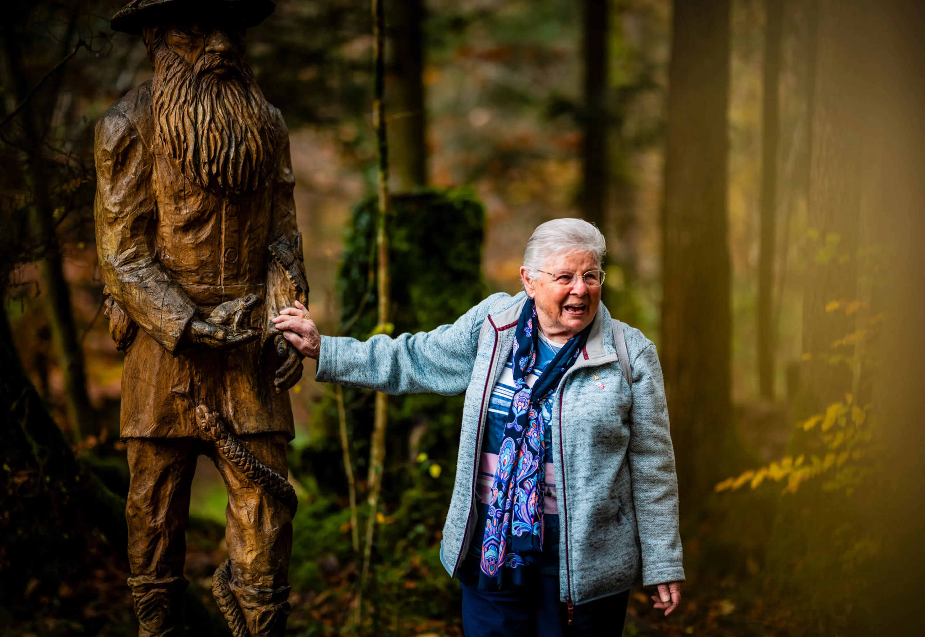 Rosemary Kirchenbauer im Kernwald in Obwalden