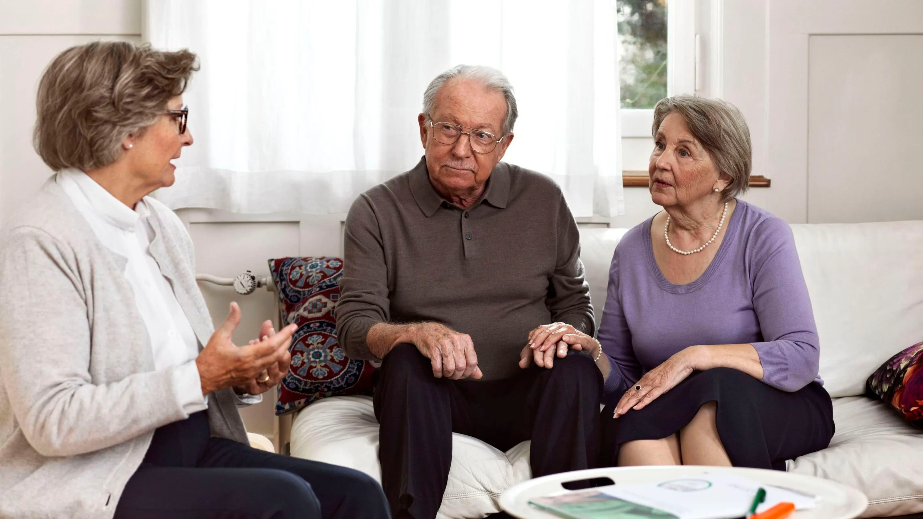 Paar nutzt Finanzberatung von Pro Senectute in Zug