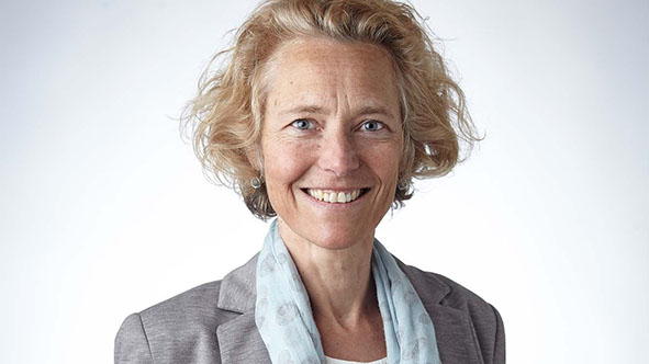 Portrait von Andrea Ramseier, Bereichsleiterin Treuhand+Steuern bei Pro Senectute Kanton Luzern.