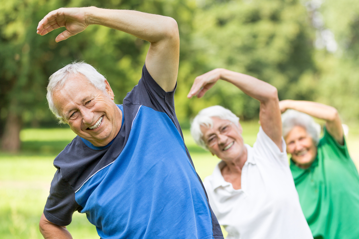 Des seniors qui font du sport.